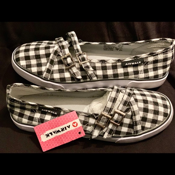 airwalk checkered shoes